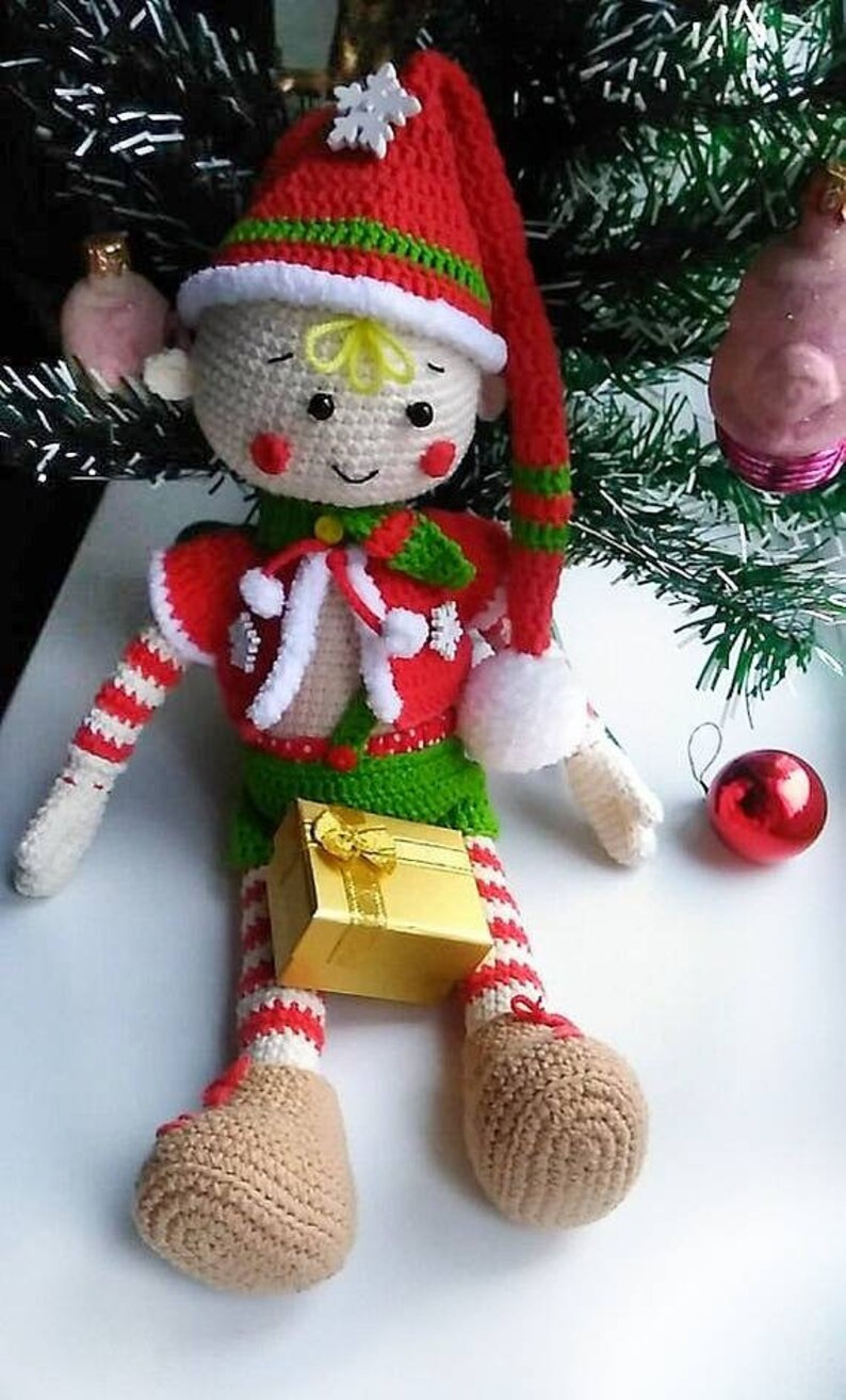 crochet christmas doll