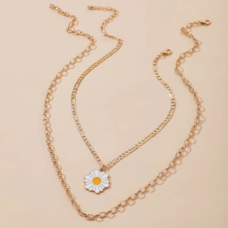 Daisy Jewelry Daisy Necklace Daisy Pendant Gold Necklace Etsy