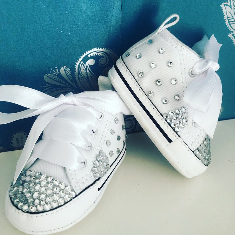 baby crib converse