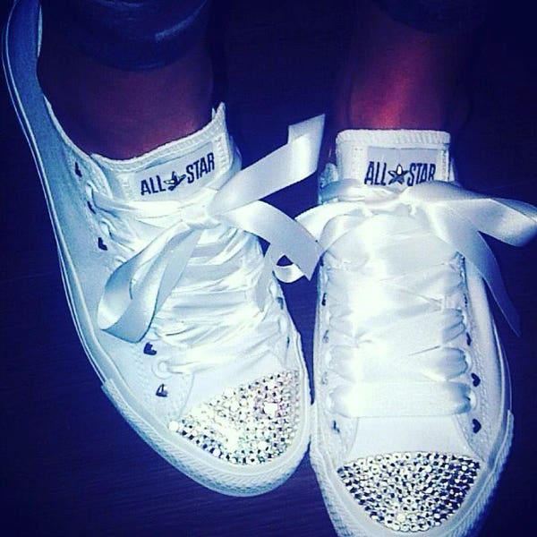 White mono crystal Converse