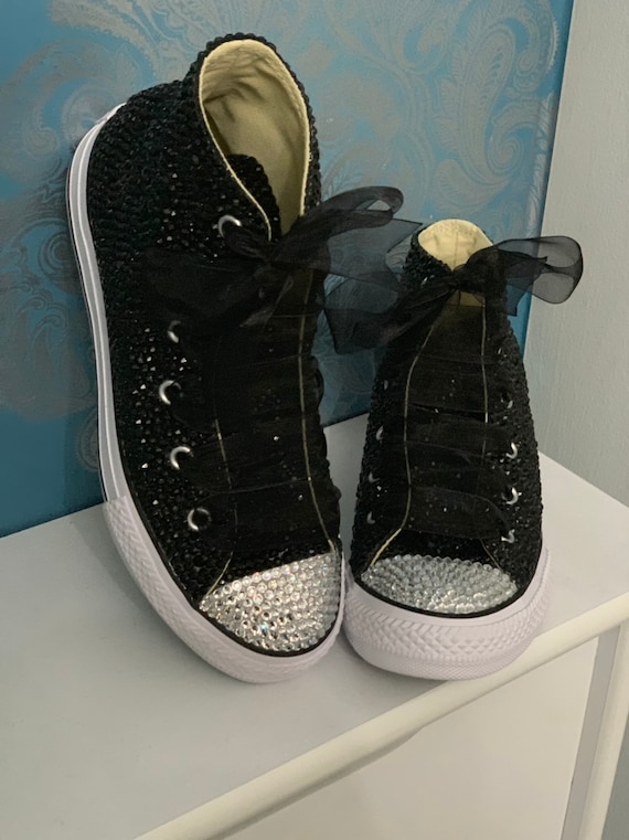 Black best sale diamante converse