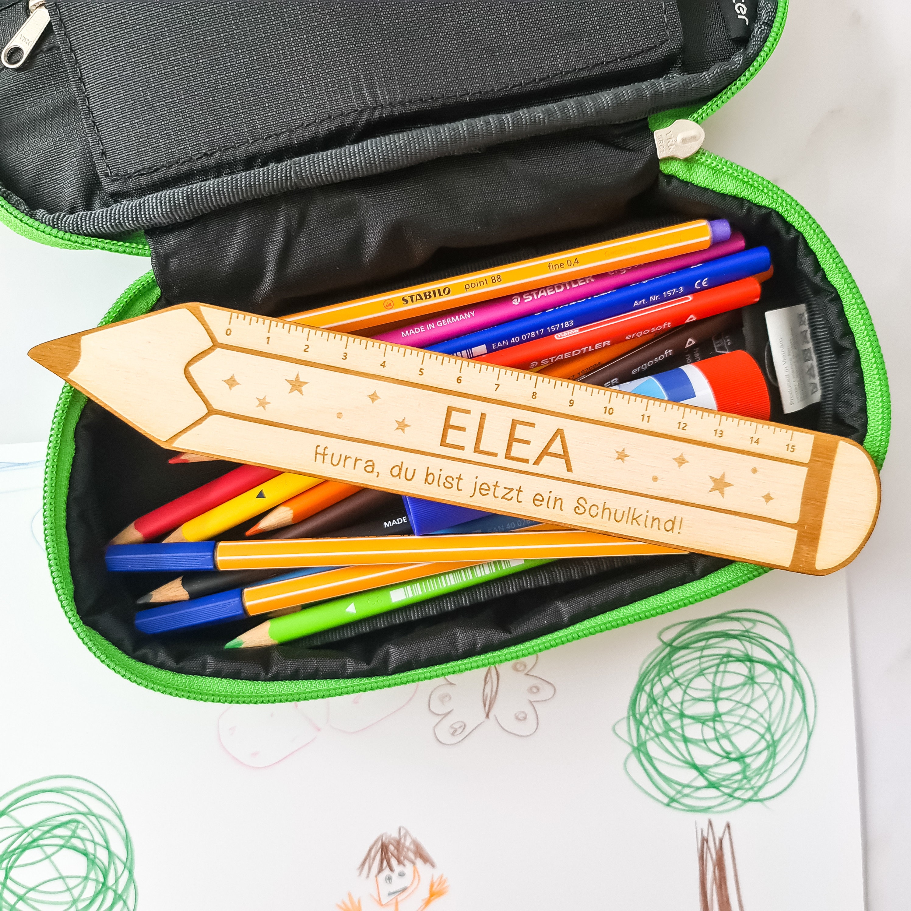 Cesta De Regalo De Graduación – Caja De Regalo Práctica 7 En 1 Para Ella, Clase De 2024 – Regalos De Felicitaciones Para La Universidad O Escuela Secundaria Para Mujeres, Hija