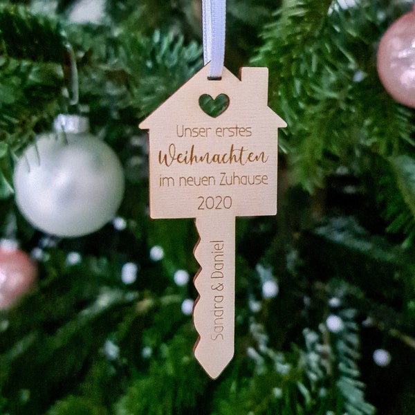 Personalized Christmas Tree Dekoration with Name - Our New Home Key Ornament