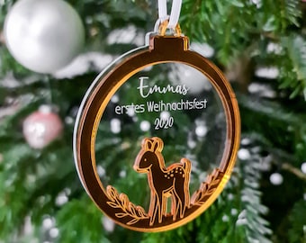 Personalisierte Weihnachtskugel mit Name - Erstes Weihnachten Baby Baumschmuck REH aus Acryl-Glas