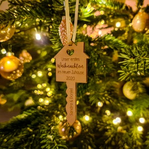 Personalized Christmas Tree Dekoration with Name Our New Home Key Ornament Bild 3