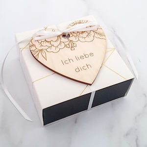 Valentine's Day gift for him or her - Gift box with engraved wooden heart "Ich liebe dich" as birthday gift for boyfriend or girlfriend