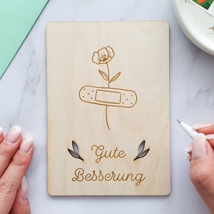 Karte aus Holz Gute Besserung - Personalisierbare Holzkarte zum Aufstellen - Postkarte Genesungswünsche Genesungskarte Krankenhaus Geschenk