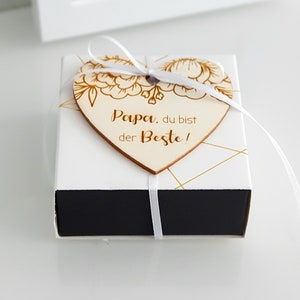 Geschenk zum Vatertag oder Geburtstag: "Papa, du bist der Beste!" - Geschenkbox mit Herz-Anhänger - Geschenkidee DIY Karte für Bilder
