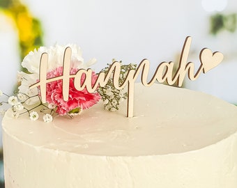 Personalisierter Cake Topper mit Name zum Geburtstag - Tortenstecker mit individuellem Vornamen als perfekte Tortendeko Geburtstag