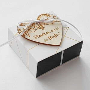 Geschenk zum Muttertag oder Geburtstag: "Mama, du bist die Beste!" - Geschenkbox mit Herz-Anhänger - Geschenkidee DIY Karte für Bilder