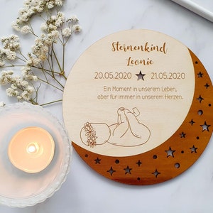 Karte aus Holz Sternenkind - Personalisierbare Holzkarte zum Aufstellen als Andenken - Trauerkarte Sternenhimmel Kind Baby Erinnerung Namen