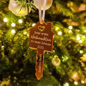 Personalized Acrylic Christmas Tree Dekoration with Name - Our New Home Key Ornament