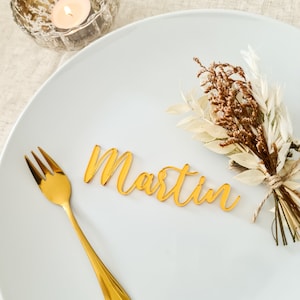 Wedding place cards - Acrylic golden custom names for table party decoration - Unique wedding decor -  Seating tags reception