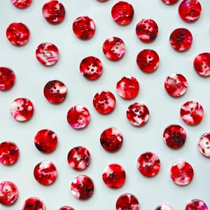 Juego de botones con diseño de bomba de cereza (talla de camisa de 15 mm)