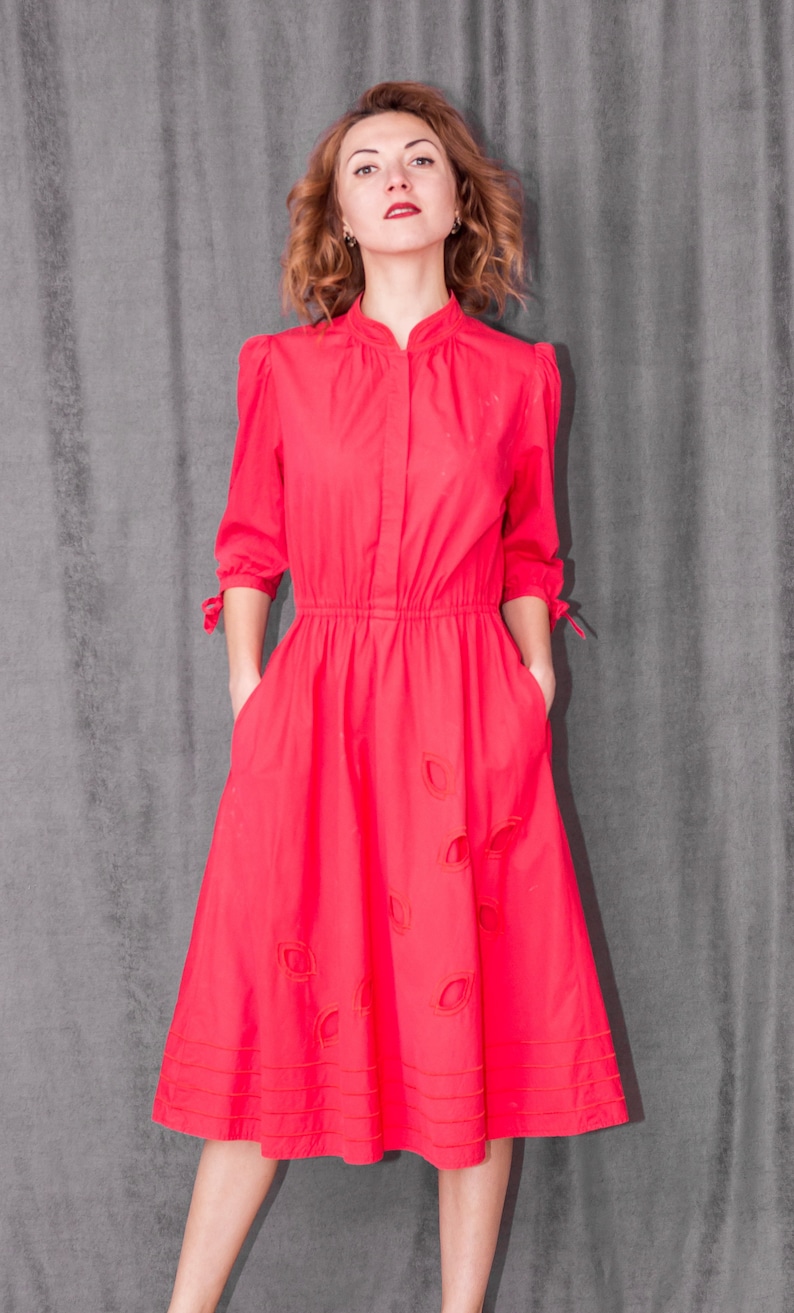 Vintage red cotton dress. Summer petite cottagecore dress. Shirt dress midi A line. Eyelet dress image 9