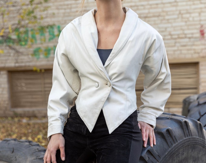 Amazing White Leather Jacket / Vintage Leather Jacket / Short Jacket