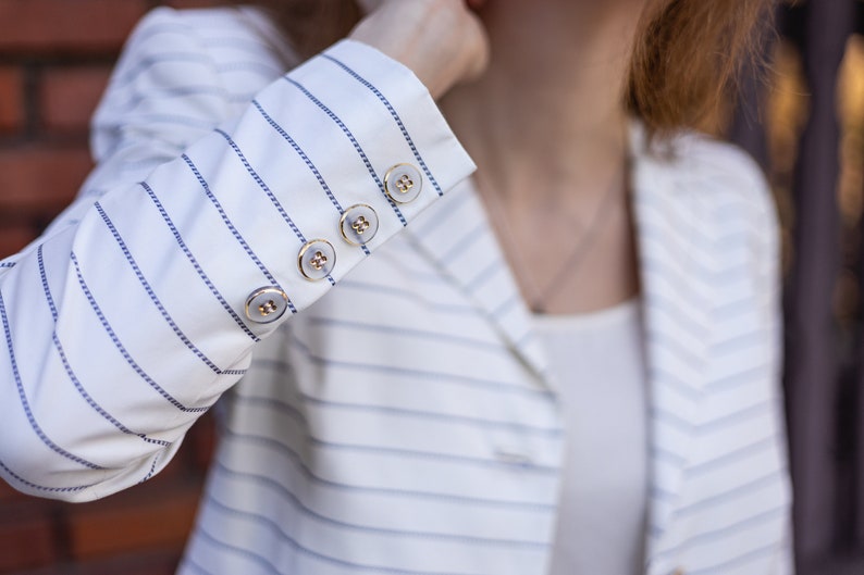 Chic Women's Vintage Jacket White Stripes in Luxurious Cotton and Silk image 5