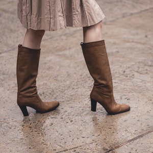 Vintage Brown Heeled Boots, Perfect for Any Occasion
