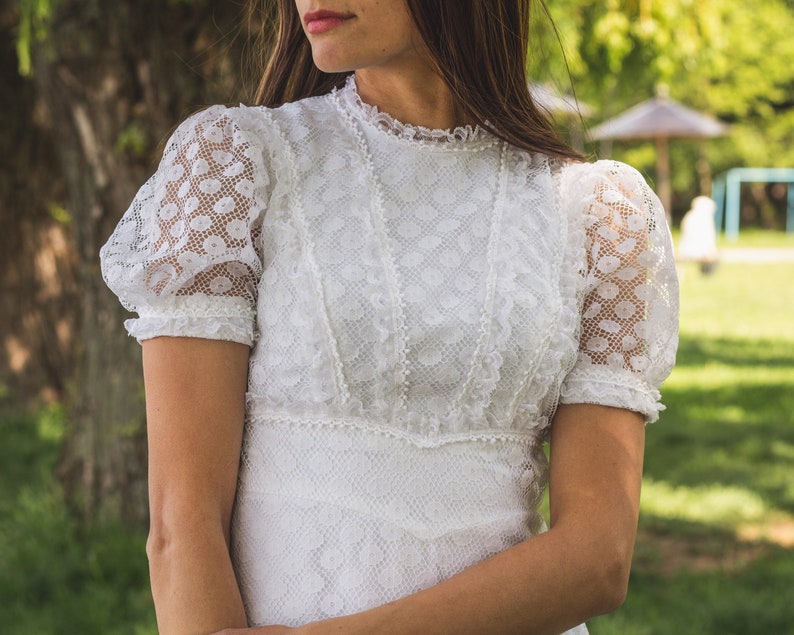 Vintage wedding dress White lace dress