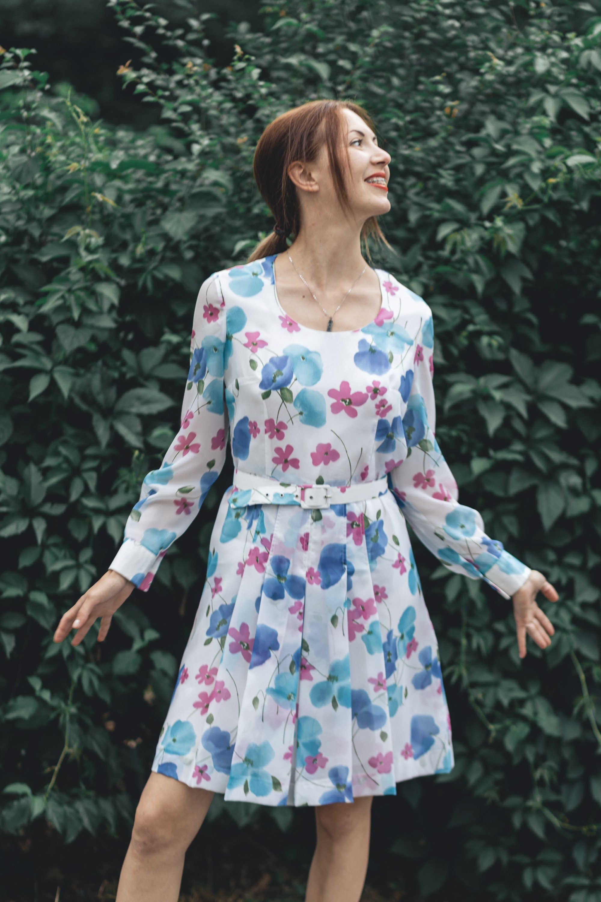 Vintage Blumen-Gürtel Für Damen – Verstellbarer Hüftgürtel Aus PU-Leder, Mit 3D-Blumen-Deko