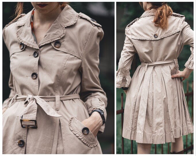 Classic oversized trench coat with belt for women