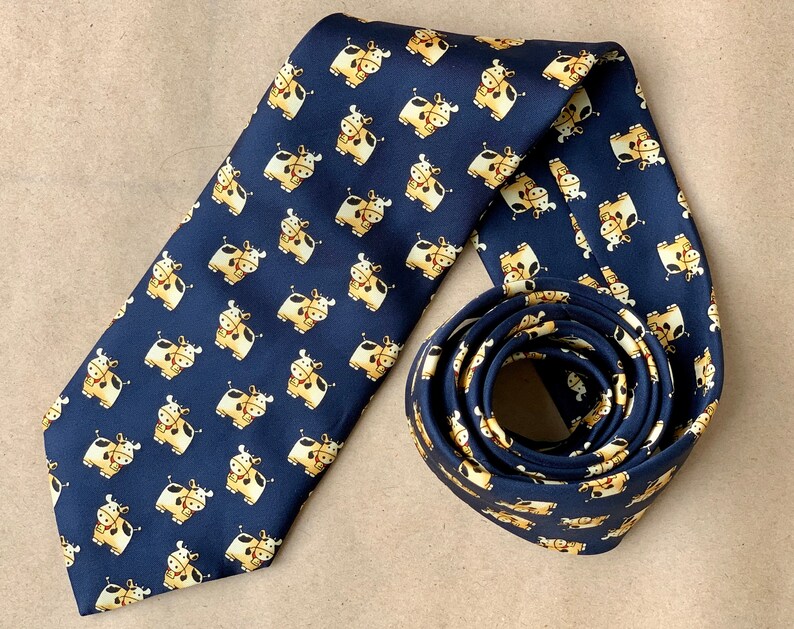 Vintage necktie Silk tie Fun patterned tie cows necktie