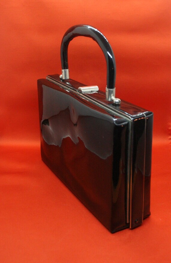 Vintage Black Patent Leather Handbag Bag Box Metal 60s Sixties 