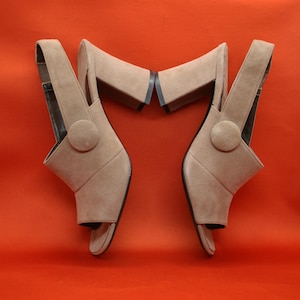 Sz. 36 UK 3,5 US 5,5  original 60s Jacques Esterel vintage shoes, sandals, sandals nubuck, taupe leather, heels, box, designer, rarity, film