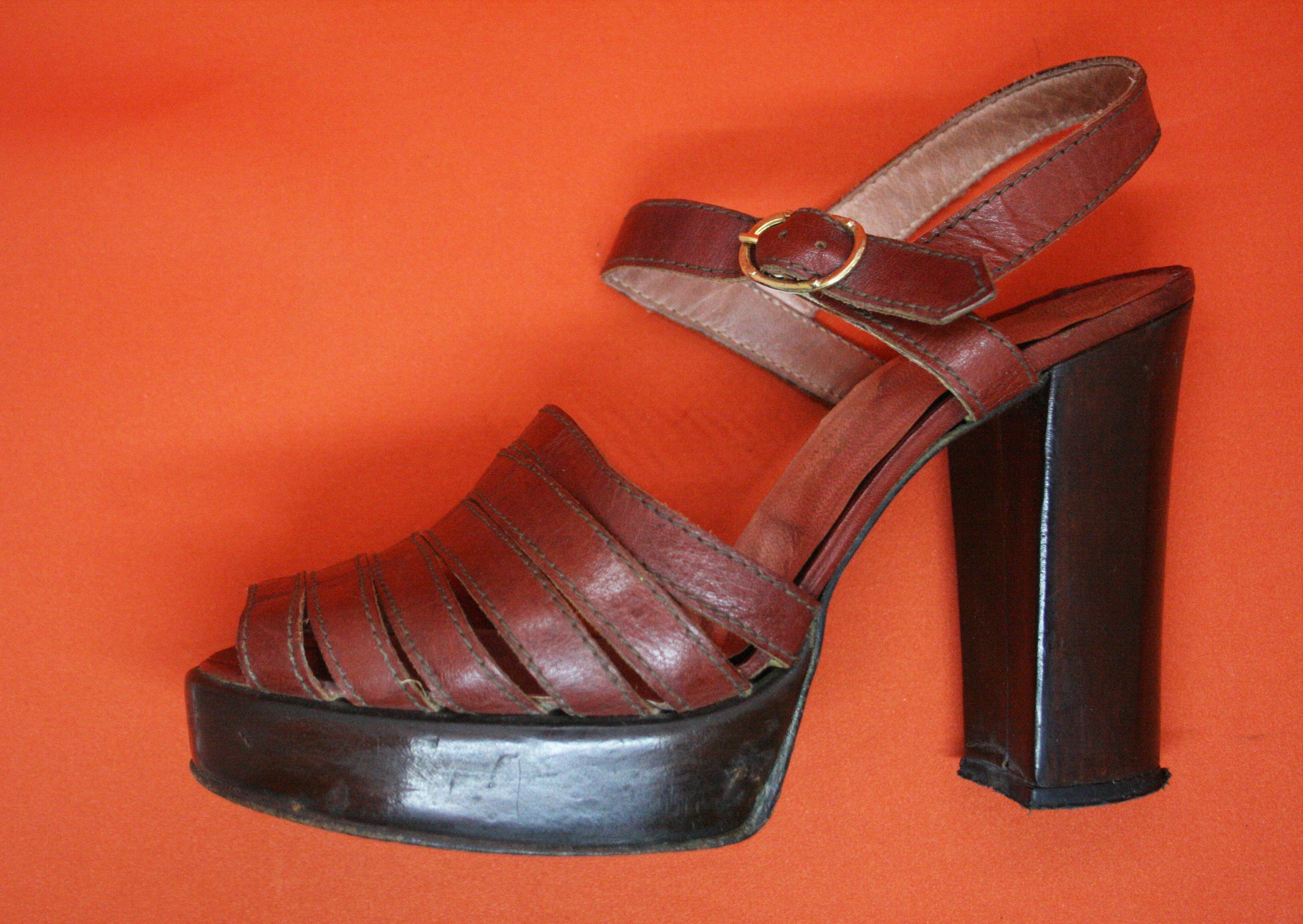 70's Style Color blocked platform heels sz 8 | Heels, Platform heels, 70s  fashion
