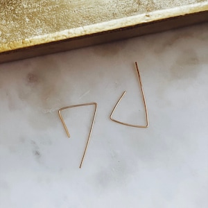 Number 7 Earrings / Minimalist Jewelry / Dainty Earrings / Drop Earrings 14k Gold Filled