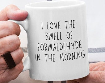 Lustige Formaldehyd Einbalsamierer Tasse - Geschenk für Bestatter - Beerdigungsleiter Schulabschlussfeier - Totentrager Geschenk