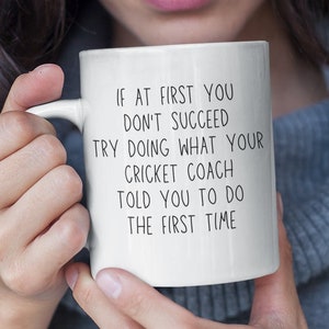 Taza de entrenador de críquet - Regalo para entrenador de críquet - Regalo para jugador de críquet - Regalo para amantes del críquet - Taza para jugador de críquet - Taza divertida de deporte de críquet