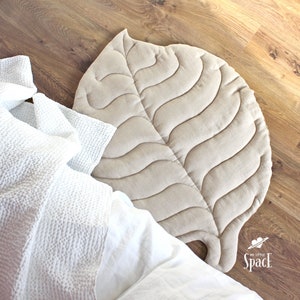 Natural Linen Leaf Play Mat, Kids Room Quilted Beige Floor Mat, Nursery Soft Playing Rug, Floor Padded Playmat, Baby Shower Gift