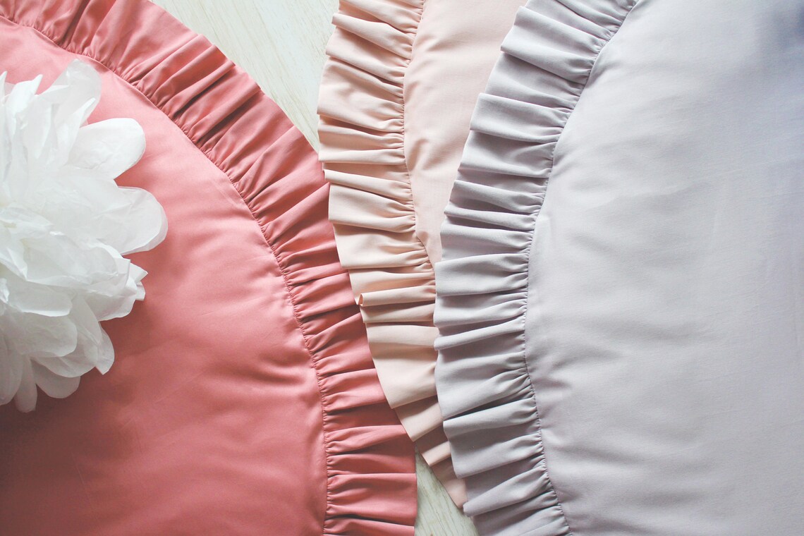 Powder pink cotton round play mat with frills / Padded play Etsy