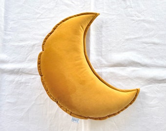 Mustard Velvet Crescent Moon Cushion, Moon Shaped Decorative Pillow, Celestial Kids Room Nursery Decor, Newborn Photo Prop, Baby shower Gift