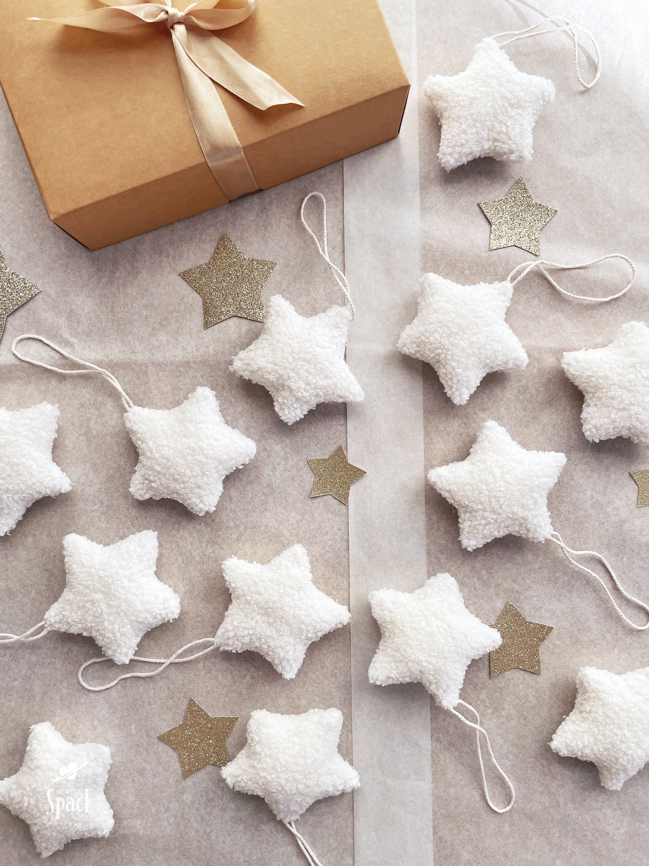 Boucle Star Ornament, Cream White Hanging Celestial Decor, Sustainable Christmas Tree Toys, Stocking Decoration, Wall Hang Cute Gift
