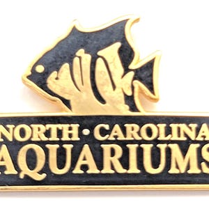 North Carolina Aquariums Tropical Fish Marine Life Vintage Pin image 2