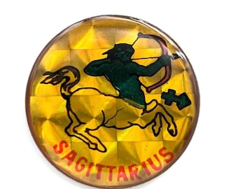 Pin vintage del signo zodiacal Sagitario, astrología, arquero, estilo retro de los años 80.