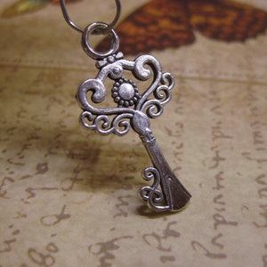 FANCY KEY Dangle Charm, Zipper Charms, Junk Journal Charm, Embellishment, Zipper Pull, Planner, Purse, Travelers Notebook, Key chain Jewelry