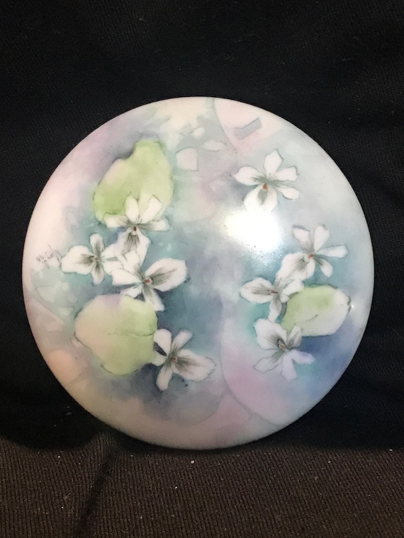 Compact mirror for Purse; hand painted mirror; White Violets on Mirror, White Floral Compact Mirror, Cosmetic Mirror
