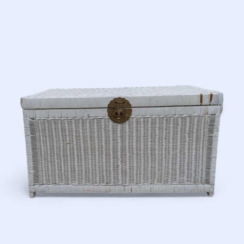 Vintage White Wicker Trunk – Coastal Boho Storage Chest, 35.5" Wide image 9