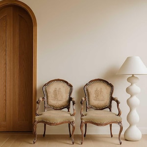 Pair of Vintage French Carved Armchairs – Tapestry Upholstery, Cabriole Legs, Louis XV Style Accent Chairs, Sturdy & Supportive