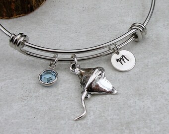 Stingray Bracelet, Silver Stingray Bangle, Manta Ray Charm Bracelet, Ocean Beach Jewelry, Personalized Initial Birthstone Bangle