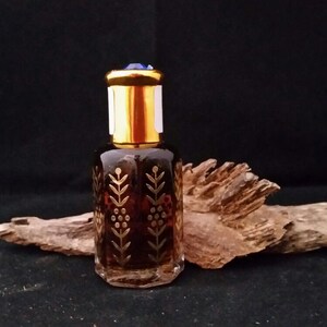 Natural Malaysian Agarwood Oud Oil Pure Oudh Aloeswood Oil Attar Essential Oil