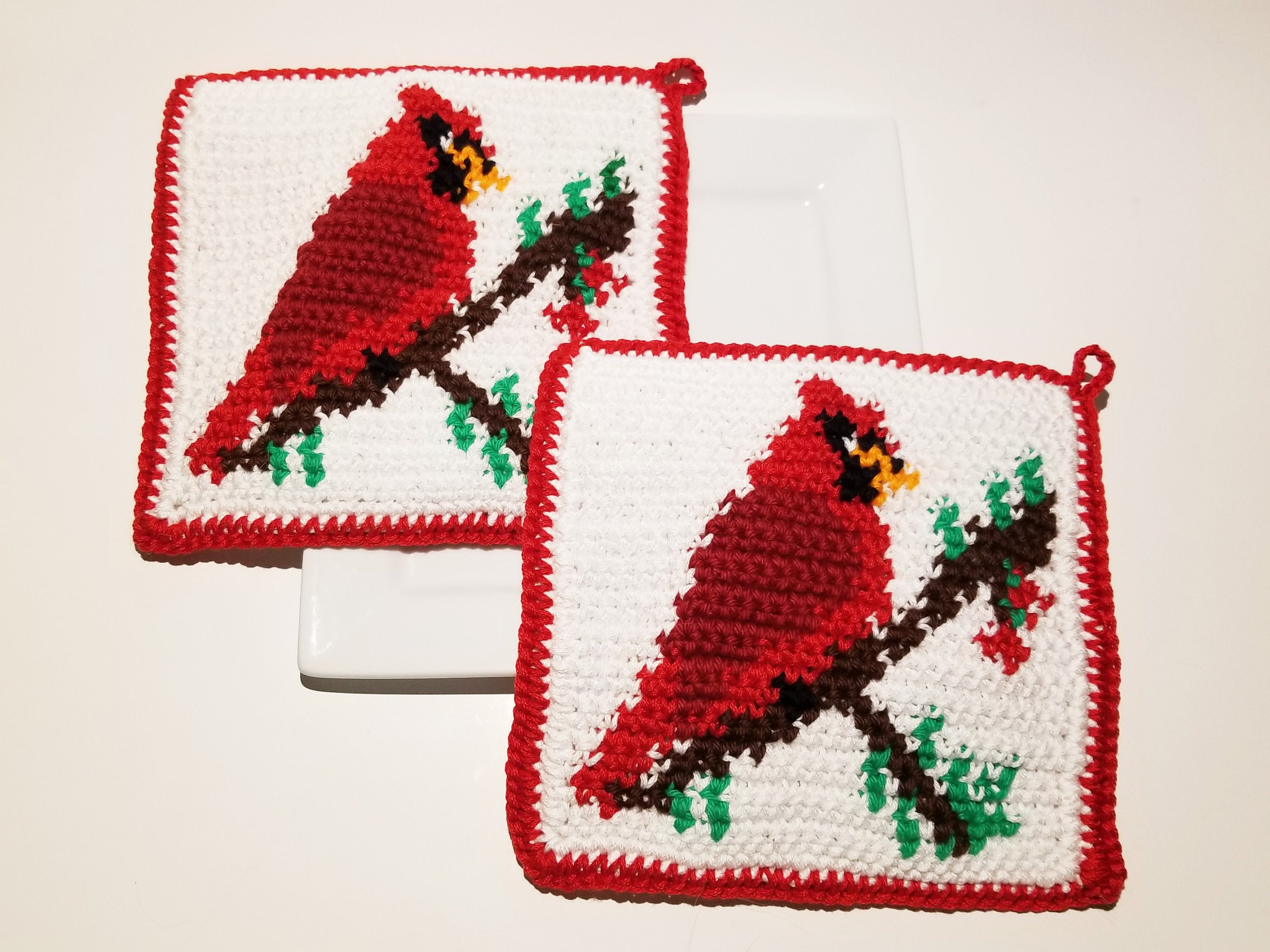 35 Cardinal Crochet Patterns to Stitch for Gifts, Decor, and Bird Lovers 18 Christmas Cardinal Potholder Crochet