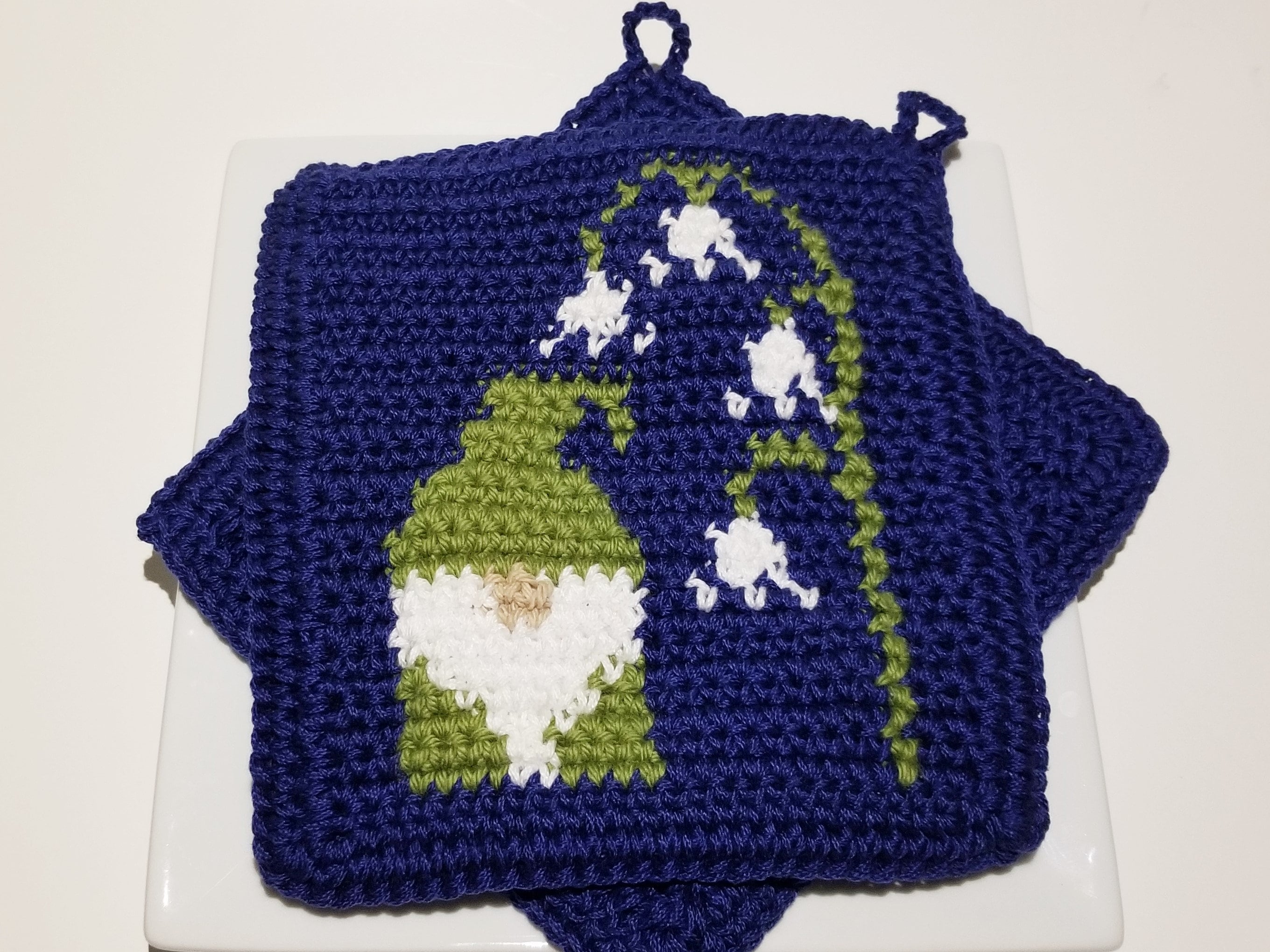 30 Lily of the Valley Crochet Patterns for Elegant Flowers, Gifts, and Home Decor 4 Lily of the Valley and Gnome Double-Thick Pot Holders