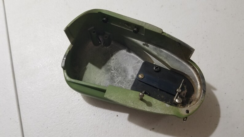 Home Improvement Home Living Original Vintage Elna Green Supermatic Sewing Machine Face Cover Thread Tensioner Parts P918