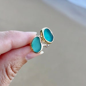 Sea Glass Gold Stacking Ring, Gold Sea Glass Ring with White Topaz, Beach Glass Stacking Ring, Gold Stacking Sea Glass Rings