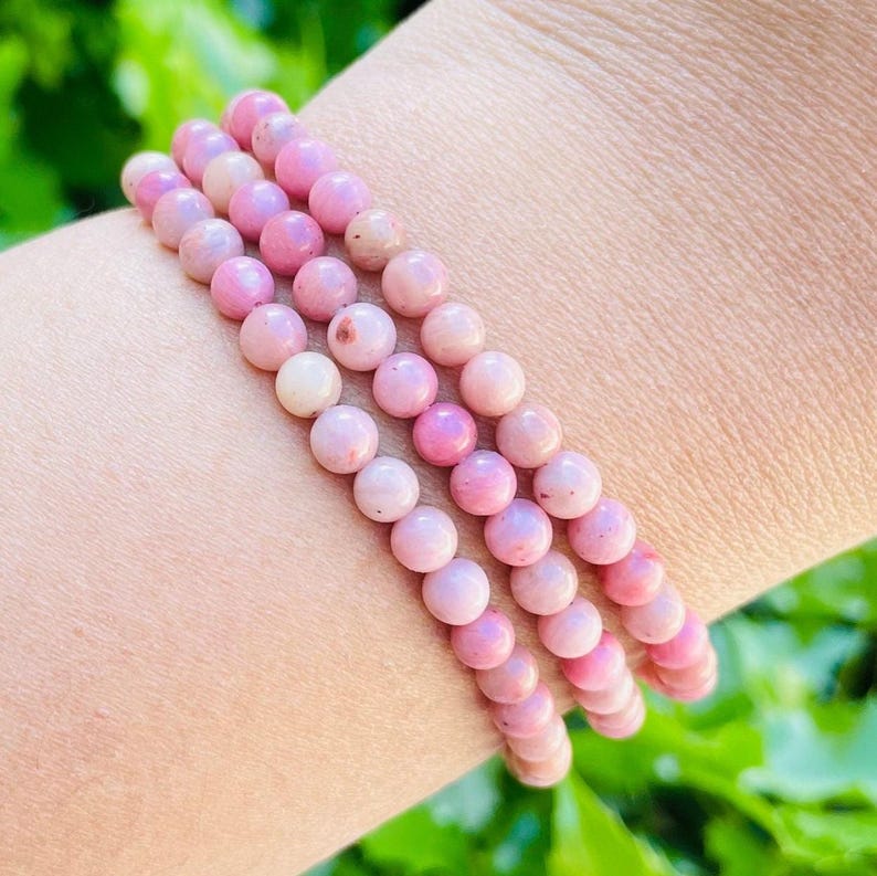 Mini Rosa Rhodonit Kristall Armband: Runder Edelstein Perlen Schmuck Bild 2