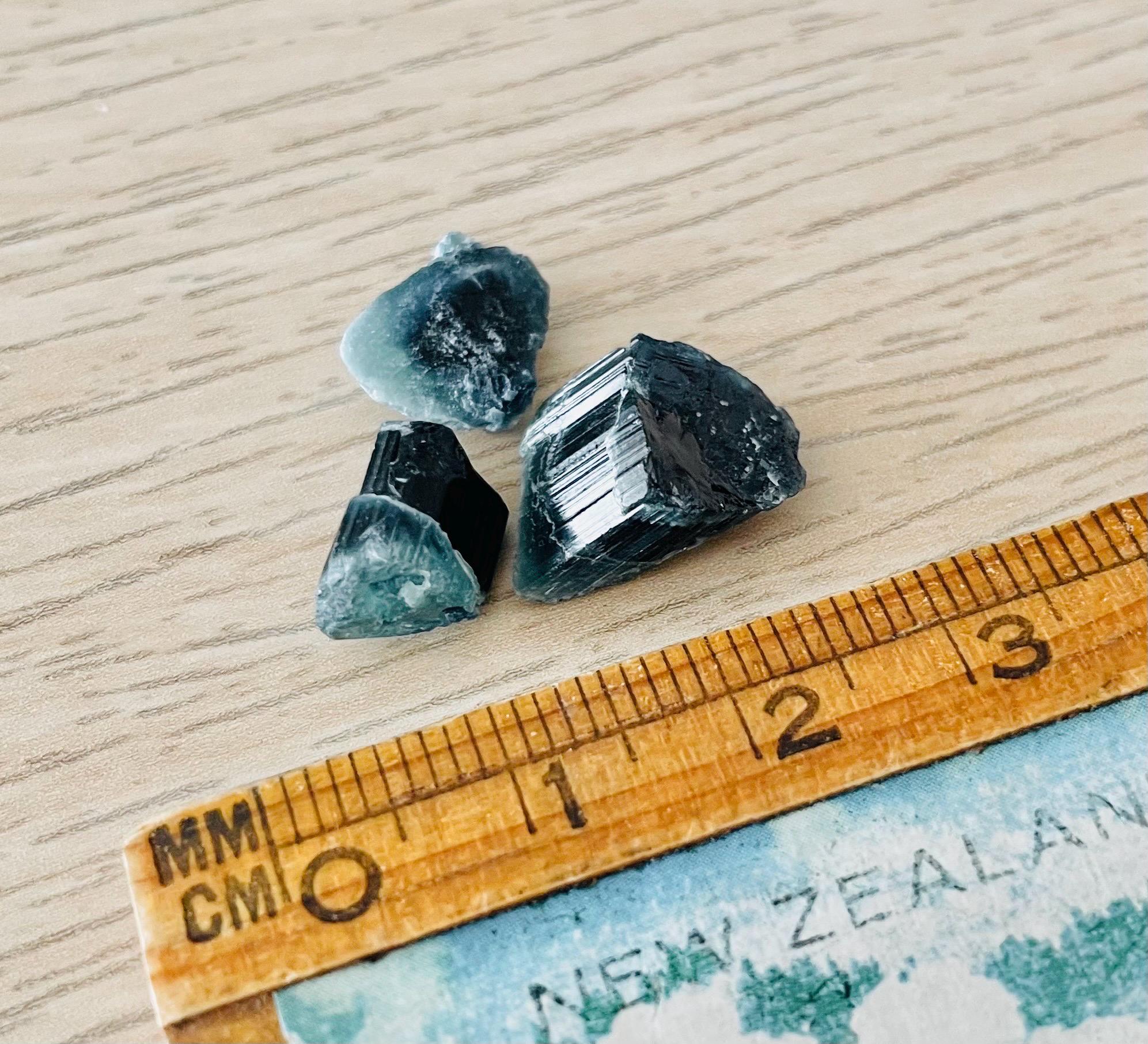 希少なブルーキャップトルマリン結晶：パキスタン産原石（2.6g